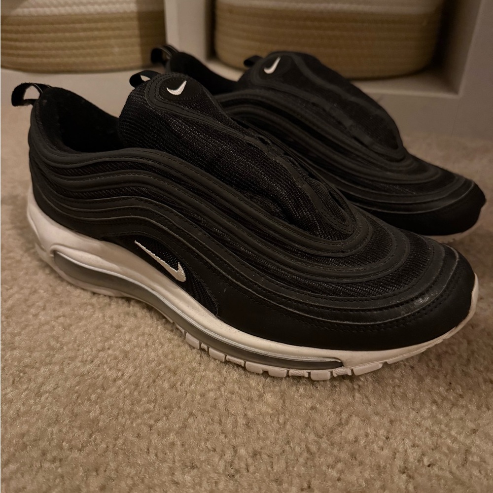 Nike Men's Black and White Sneakers